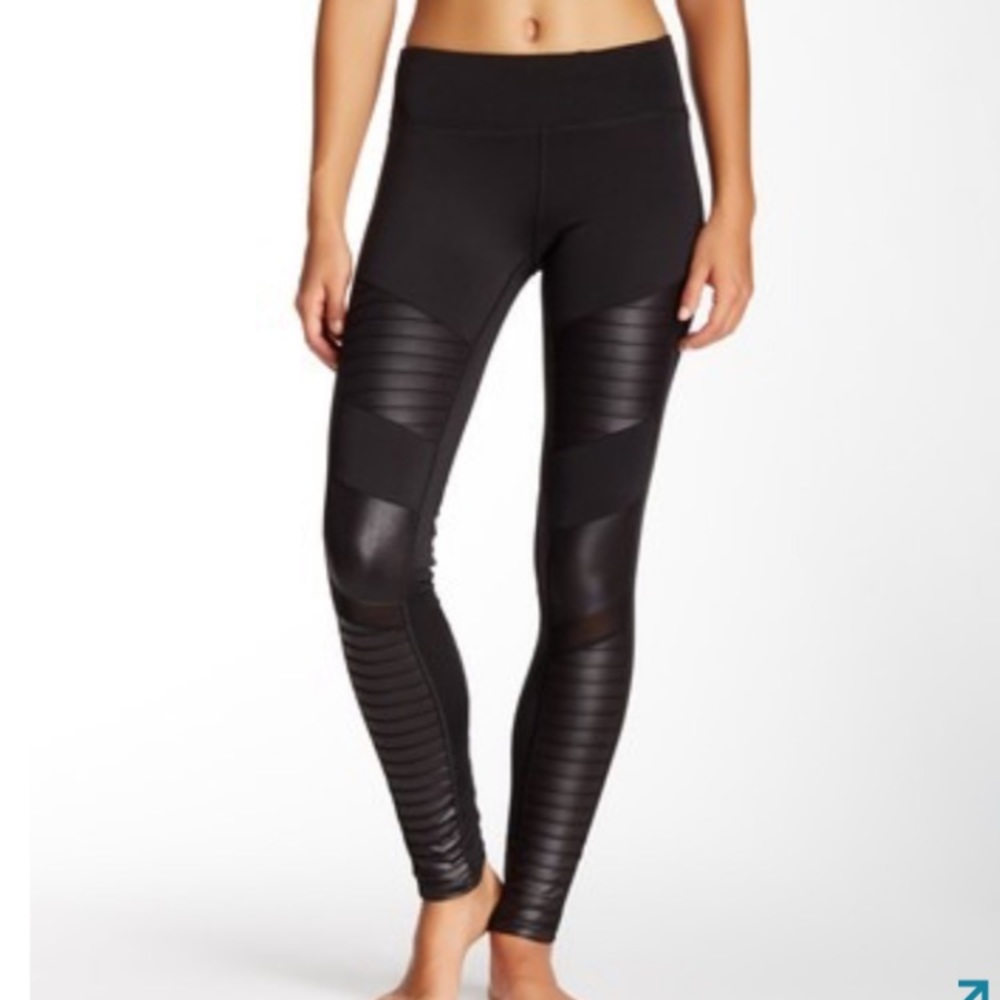 SOLD OUT HARD TO FIND Electric Yoga moto legging